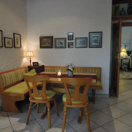 Weingut Clemens 3*