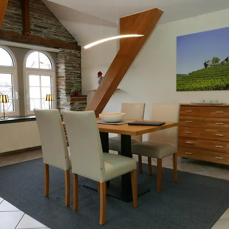 Weingut Clemens 3*