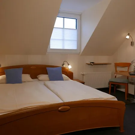 温哥特克莱门斯酒店 招待所 3*